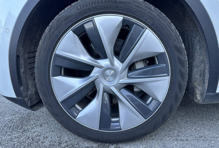 Tesla Model Y Maximum Range AWD 514 cv Boîte auto