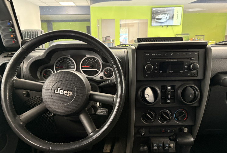 Jeep Wrangler 3.8 V6 200 CV BOITE AUTO    CUIR 