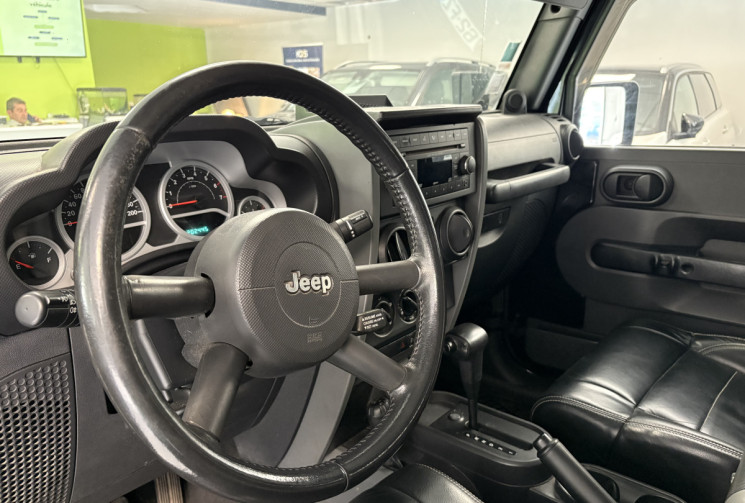 Jeep Wrangler 3.8 V6 200 CV BOITE AUTO    CUIR 