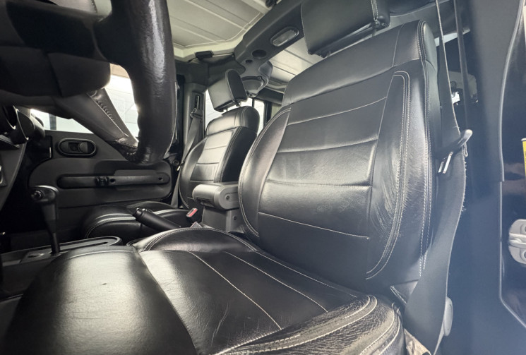 Jeep Wrangler 3.8 V6 200 CV BOITE AUTO    CUIR 