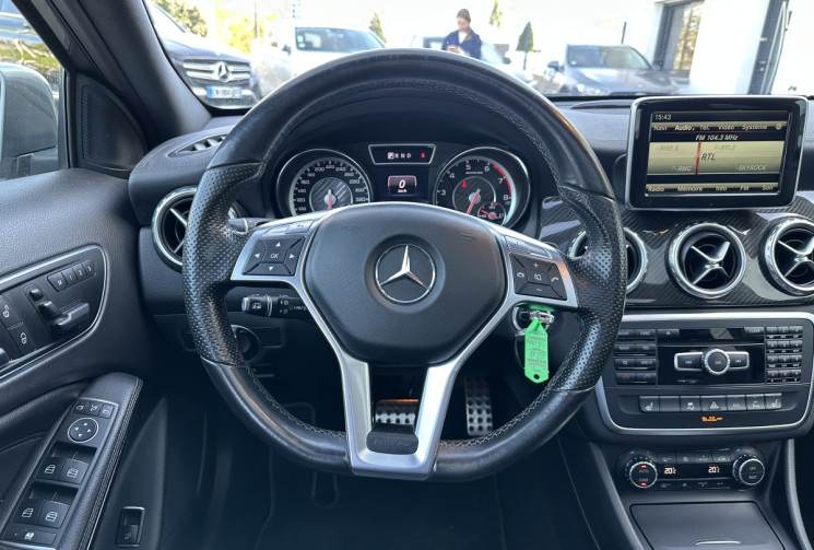 Mercedes GLA 45 AMG 2.0 i TURBO 4MATIC 7G-DCT 360 * IMMATRICULATION FRANCE / TOIT OUVRANT / CUIR Mercedes GLA 45 AMG 2.0 i TURBO 4MATIC 7G-DCT 360 * IMMATRICULATION FRANCE / TOIT OUVRANT / CUIR