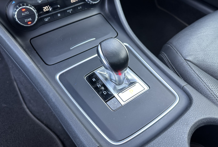 Mercedes GLA 45 AMG 2.0 i TURBO 4MATIC 7G-DCT 360 * IMMATRICULATION FRANCE / TOIT OUVRANT / CUIR Mercedes GLA 45 AMG 2.0 i TURBO 4MATIC 7G-DCT 360 * IMMATRICULATION FRANCE / TOIT OUVRANT / CUIR