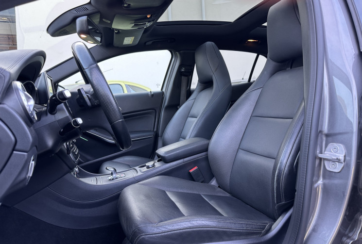 Mercedes GLA 45 AMG 2.0 i TURBO 4MATIC 7G-DCT 360 * IMMATRICULATION FRANCE / TOIT OUVRANT / CUIR Mercedes GLA 45 AMG 2.0 i TURBO 4MATIC 7G-DCT 360 * IMMATRICULATION FRANCE / TOIT OUVRANT / CUIR