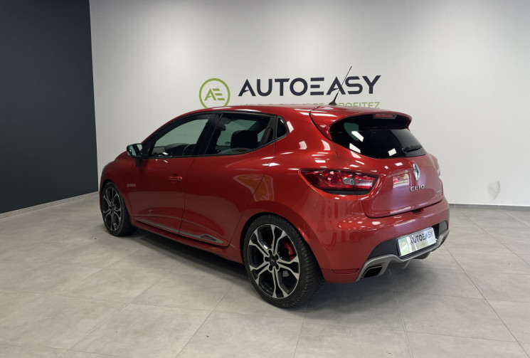 Renault Clio 220 ch RS Trophy