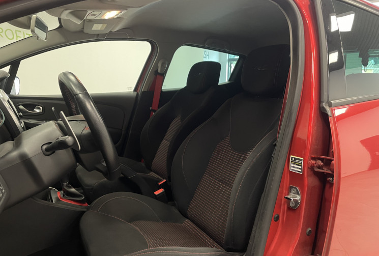 Renault Clio 220 ch RS Trophy