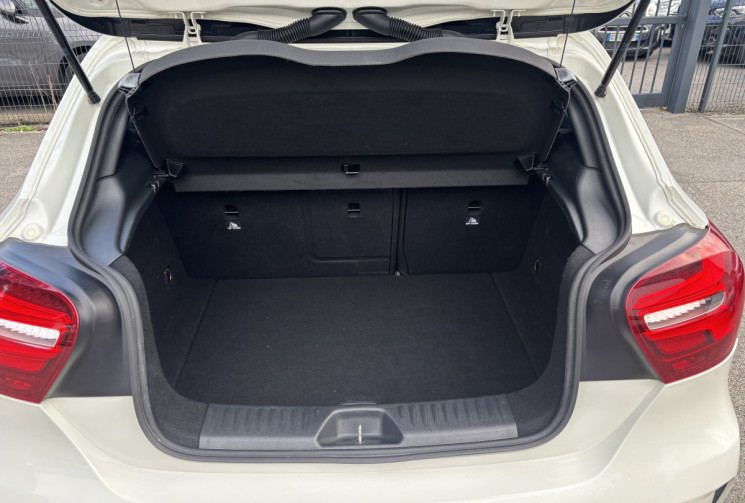 Mercedes Classe A A 200 CDI / 136 / FINITION AMG