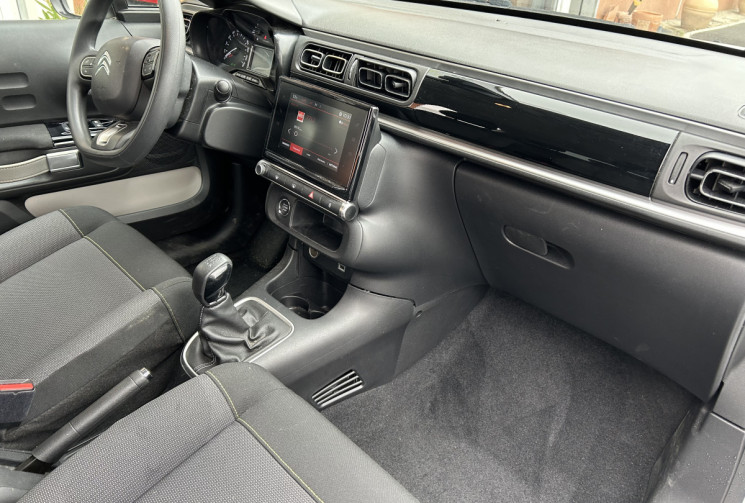 Citroën C3 Shine 1.2 Pure tech 83 cv
