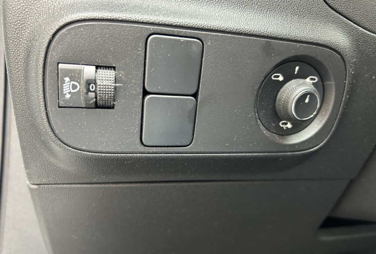 Citroën C3 Shine 1.2 Pure tech 83 cv