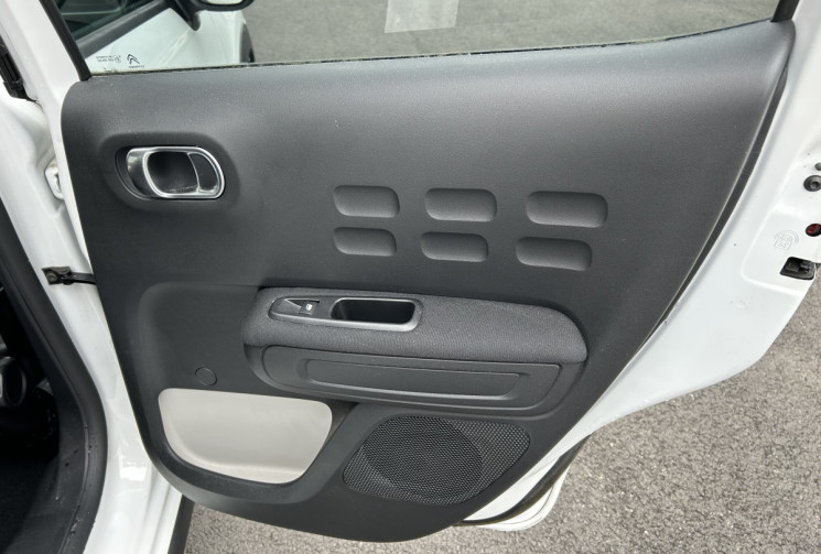 Citroën C3 Shine 1.2 Pure tech 83 cv 1 iér main