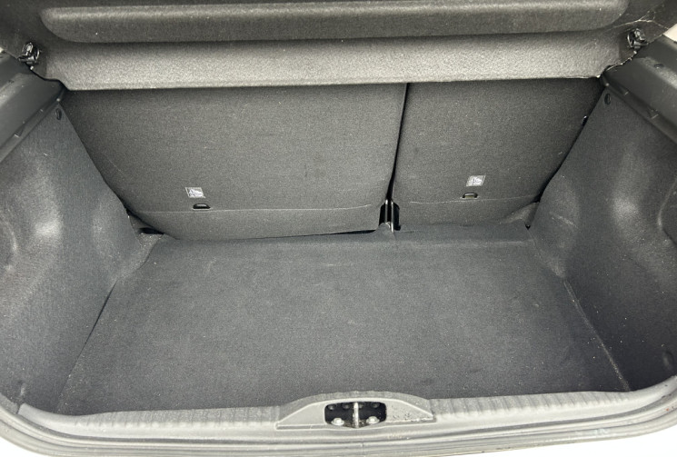 Citroën C3 Shine 1.2 Pure tech 83 cv