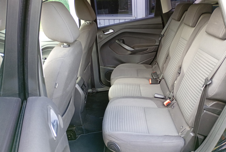 Ford C-MAX 1,5 TDCI 120 ch *Titanium