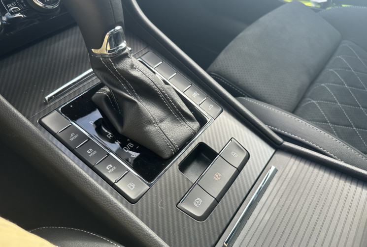 Skoda SUPERB 1.4 TSI 218 Plug in Hybrid 156 SPORTLINE