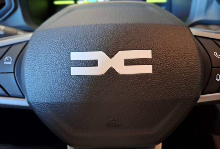 Dacia Duster 1.6 140   4X2 HYBRIDE EXTREME