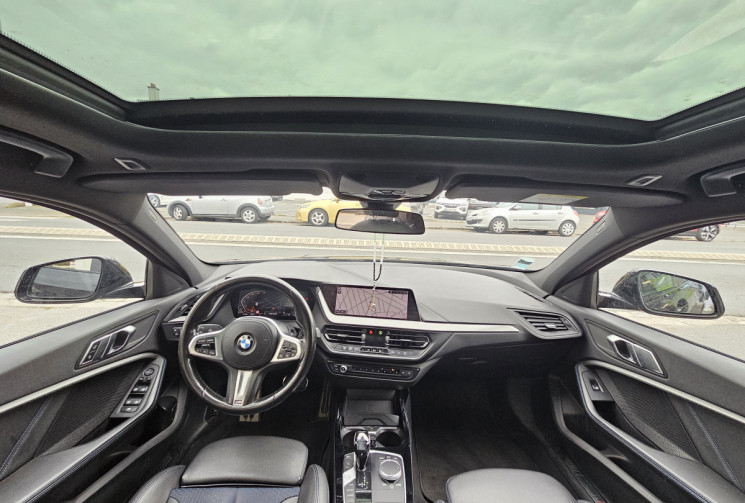 BMW Série 1 116d 116 ch M Sport Toit pano