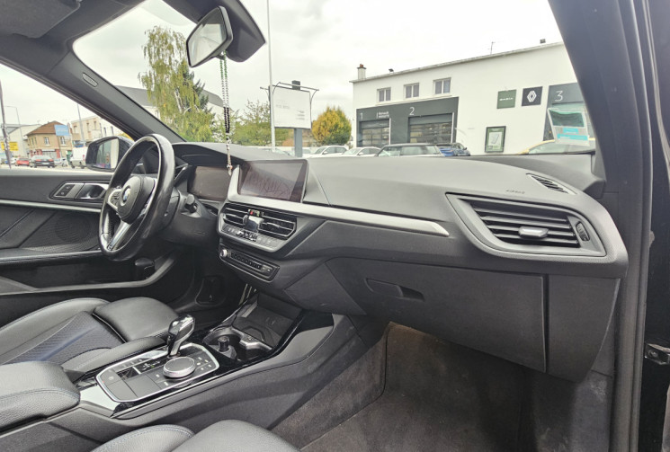 BMW Série 1 116d 116 ch M Sport Toit pano
