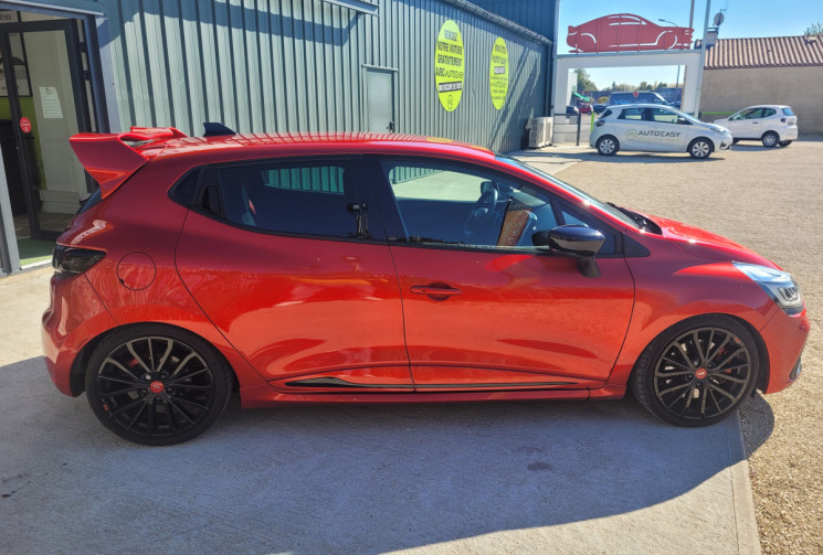 Renault Clio IV RS 1.6 TURBO EDC 
