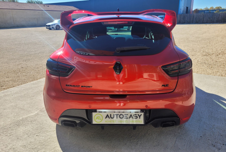 Renault Clio IV RS 1.6 TURBO EDC 