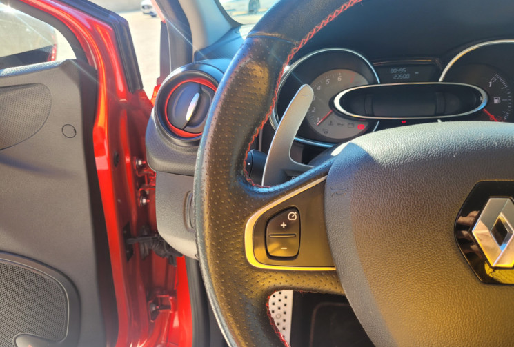 Renault Clio IV RS 1.6 TURBO EDC 