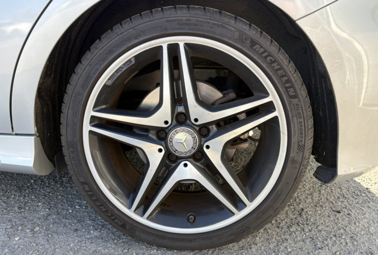 Mercedes Classe A  220 CDI 170cv Fascination PACK AMG * 1ERE MAIN * Toit Ouvrant * Caméra