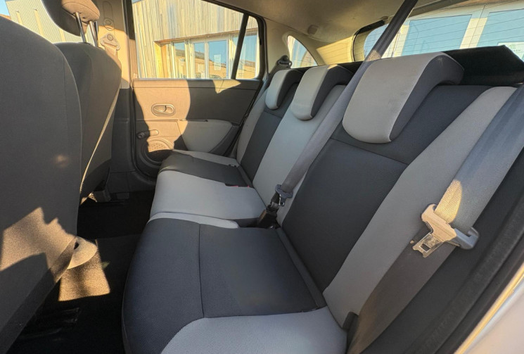 Renault CLIO ESTATE  III Phase 2 1.2 75 / GARANTIE 12 MOIS / BON ETAT