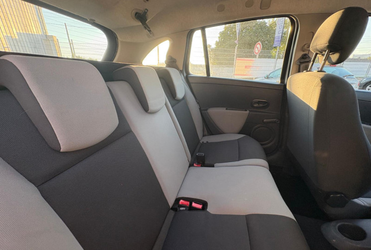Renault CLIO ESTATE  III Phase 2 1.2 75 / GARANTIE 12 MOIS / BON ETAT