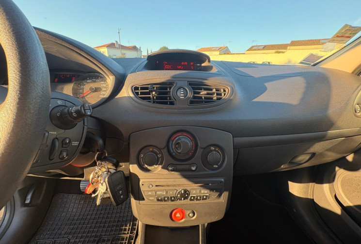 Renault CLIO ESTATE  III Phase 2 1.2 75 / GARANTIE 12 MOIS / BON ETAT