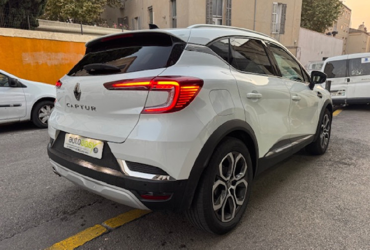 Renault Captur intens 1.3 TCE 130 cv / CAMERA 360 / PARK ASSIST / GRAND ECRAN 