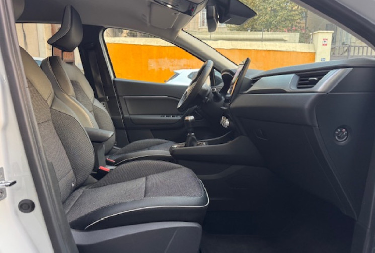 Renault Captur intens 1.3 TCE 130 cv / CAMERA 360 / PARK ASSIST / GRAND ECRAN 