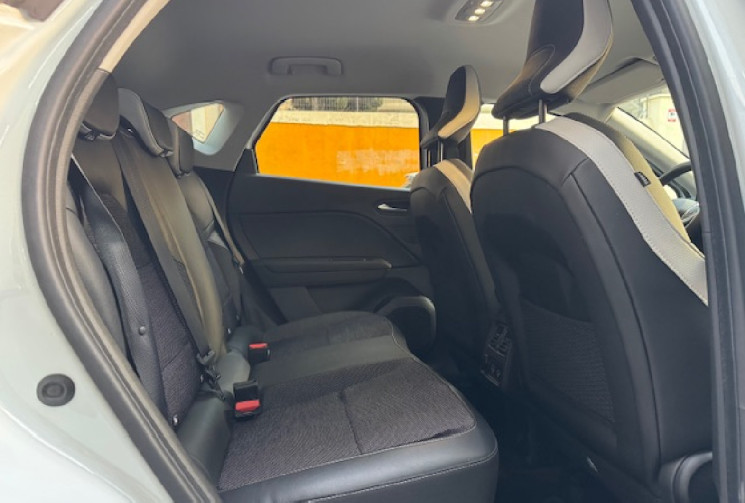Renault Captur intens 1.3 TCE 130 cv / CAMERA 360 / PARK ASSIST / GRAND ECRAN 