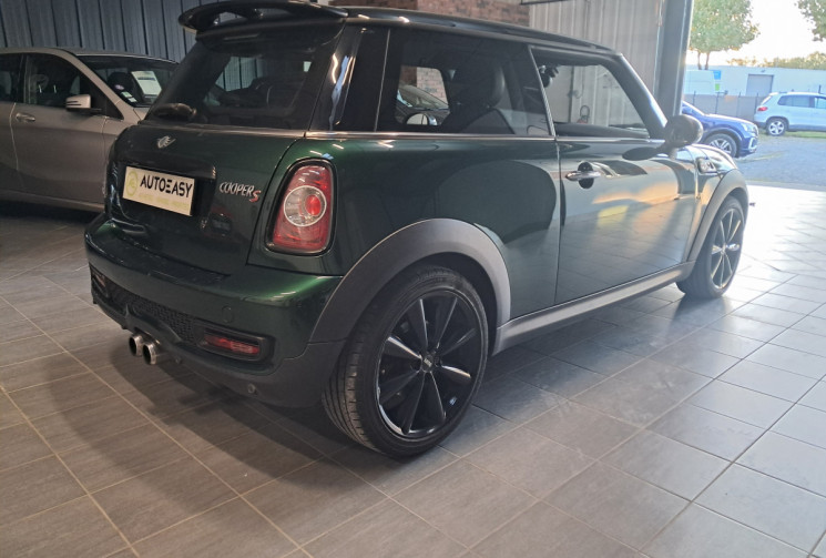 Mini Cooper II (R56) S 184 ch Pack Red Hot Chili - SUPERBE  - OPTIONS - SUIVI GGE - GARANTIE - Mini Cooper II (R56) S 184 ch Pack Red Hot Chili - SUPERBE  - OPTIONS - SUIVI GGE - GARANTIE -