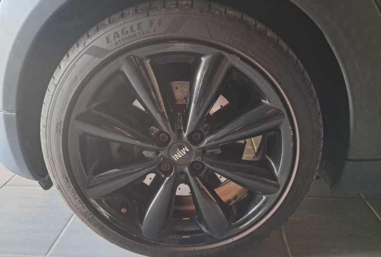 Mini Cooper II (R56) S 184 ch Pack Red Hot Chili - SUPERBE  - OPTIONS - SUIVI GGE - GARANTIE - Mini Cooper II (R56) S 184 ch Pack Red Hot Chili - SUPERBE  - OPTIONS - SUIVI GGE - GARANTIE -