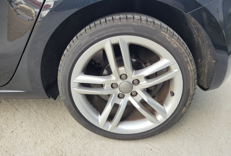 Audi A1 SPORTBACK 1.6 TDI 105 S LINE