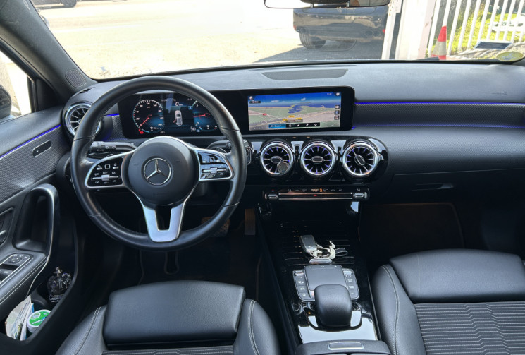 Mercedes Classe A IV 180 D 116 Ch PROGRESSIVE LINE 8G-DCT * ECLAIRAGE D'AMBIANCE * CARPLAY 