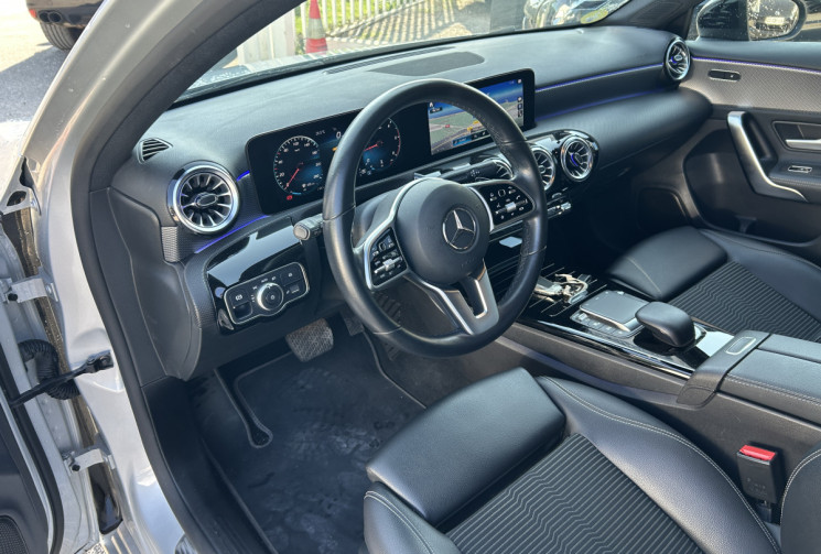 Mercedes Classe A IV 180 D 116 Ch PROGRESSIVE LINE 8G-DCT * ECLAIRAGE D'AMBIANCE * CARPLAY 