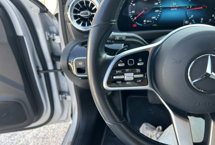 Mercedes Classe A IV 180 D 116 Ch PROGRESSIVE LINE 8G-DCT * ECLAIRAGE D'AMBIANCE * CARPLAY 