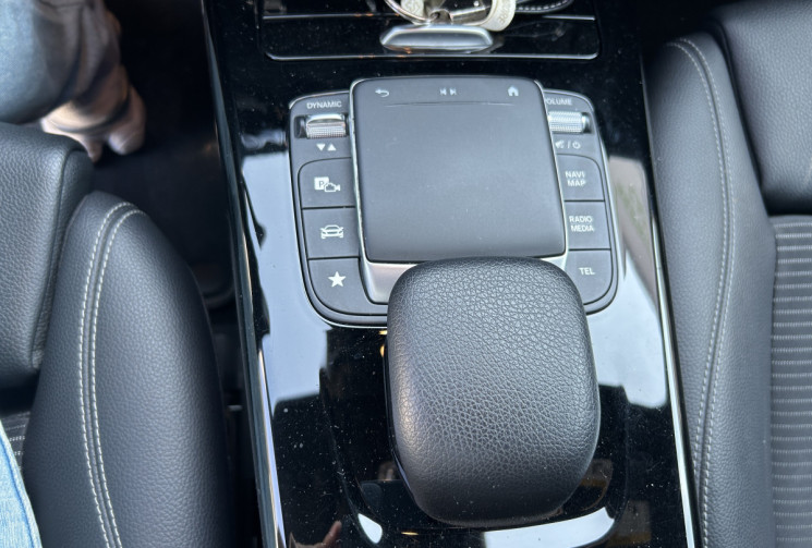 Mercedes Classe A IV 180 D 116 Ch PROGRESSIVE LINE 8G-DCT * ECLAIRAGE D'AMBIANCE * CARPLAY 