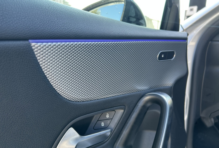 Mercedes Classe A IV 180 D 116 Ch PROGRESSIVE LINE 8G-DCT * ECLAIRAGE D'AMBIANCE * CARPLAY 