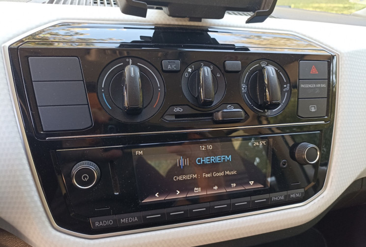 Volkswagen up! 1.0L 60CH - Move UP - 5 Portes - 1ère Main - Clim - Bluetooth - Gtie 12 mois !