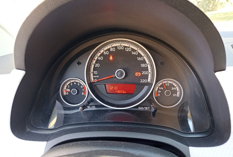 Volkswagen up! 1.0L 60CH - Move UP - 5 Portes - 1ère Main - Clim - Bluetooth - Gtie 12 mois !