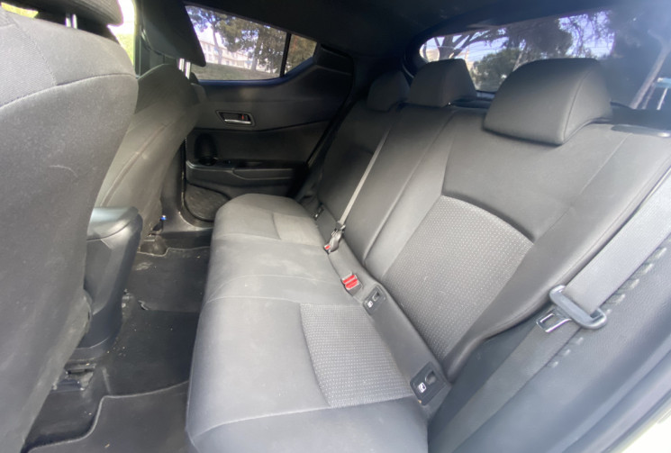 Toyota C-HR I 1.8 VVT-i 16V Hybrid 2WD CVT DYNAMIC 122 CH