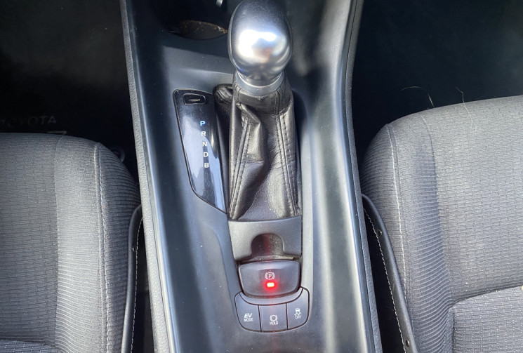 Toyota C-HR I 1.8 VVT-i 16V Hybrid 2WD CVT DYNAMIC 122 CH