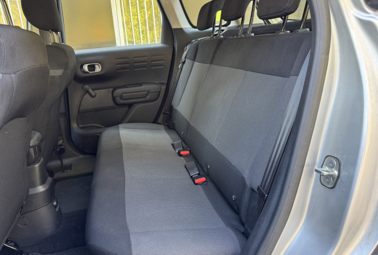 Citroën C3 Aircross FEEL 1.2 THP 110 / Carplay / GPS / Attelage / Entretien à jour