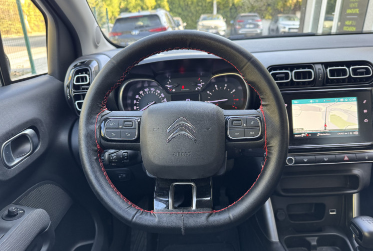 Citroën C3 Aircross FEEL 1.2 THP 110 / Carplay / GPS / Attelage / Entretien à jour