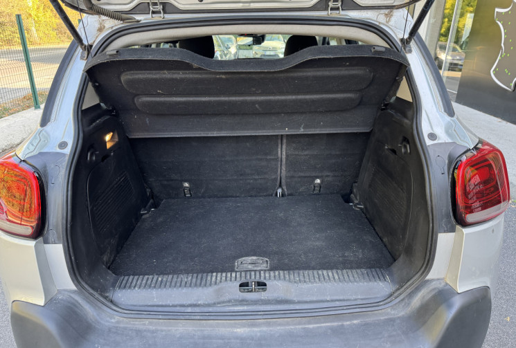Citroën C3 Aircross FEEL 1.2 THP 110 / Carplay / GPS / Attelage / Entretien à jour