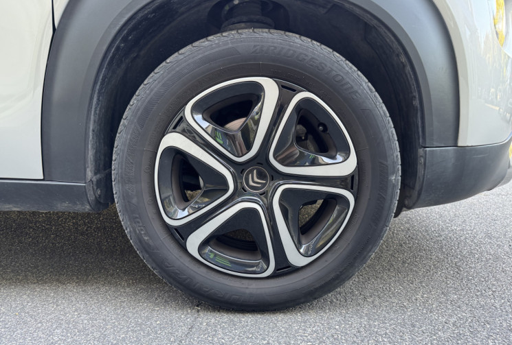 Citroën C3 Aircross FEEL 1.2 THP 110 / Carplay / GPS / Attelage / Entretien à jour