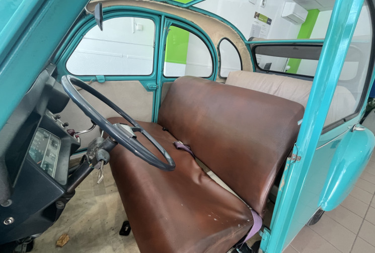 Citroën 2CV 2CV4 à finir de restaurer 