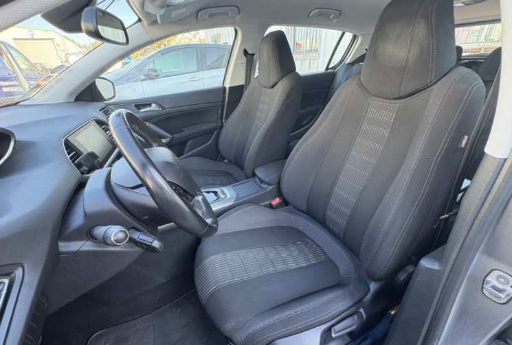 Peugeot 308 Allure 130 cv Boite Auto EAT6 * Entretien Complet Peugeot Moteur Neuf * Dashcam Av & AR