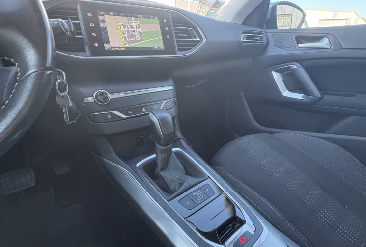 Peugeot 308 Allure 130 cv Boite Auto EAT6 * Entretien Complet Peugeot Moteur Neuf * Dashcam Av & AR
