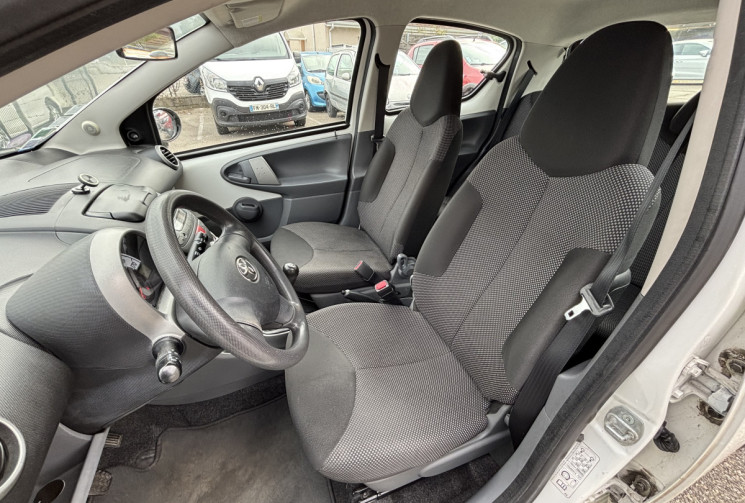 Toyota Aygo 1.0 68 CH / CONFORT / CLIM