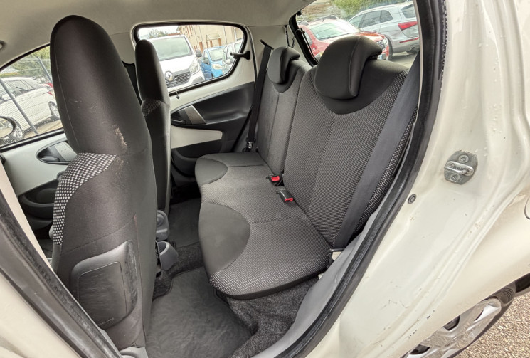 Toyota Aygo 1.0 68 CH / CONFORT / CLIM